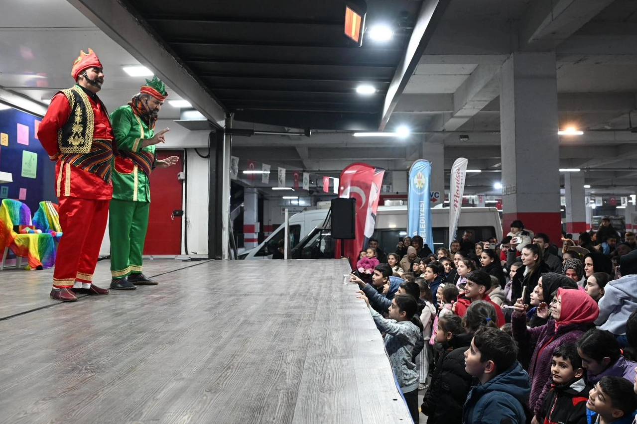 Manisa B&uuml;y&uuml;kşehir'in Soma&rsquo;da sofra kurdu