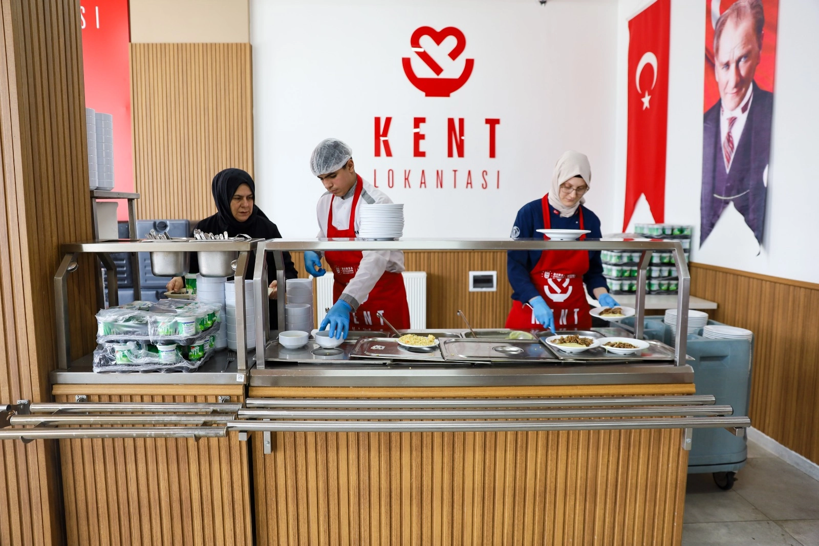 Bursa B&uuml;y&uuml;kşehir'in 'Kent Lokantaları'na yoğun ilgi