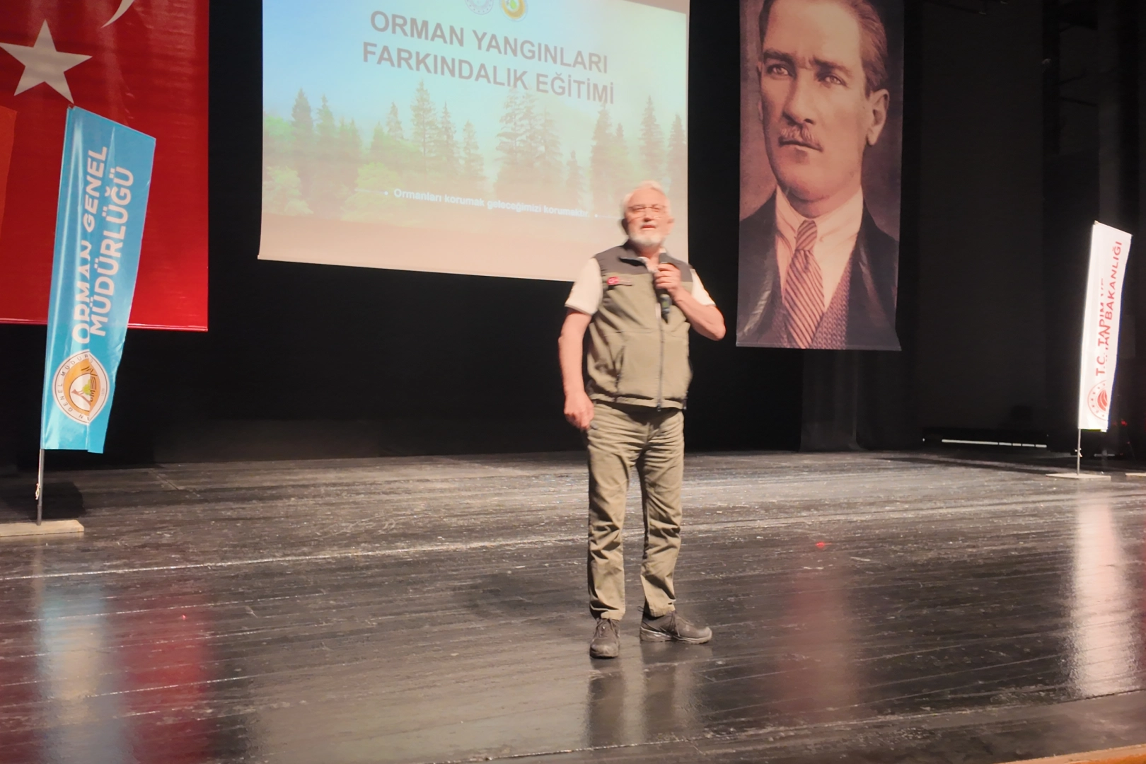 Orman yangınlarının &ouml;nlenmesi amacıyla Bursa'da '&ouml;ğretmen eğitimi' s&uuml;r&uuml;yor