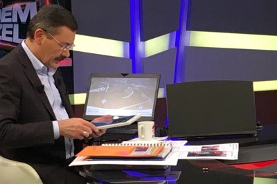 Osman G&ouml;k&ccedil;ek&rsquo;ten &ldquo;sakız&rdquo; a&ccedil;ıklaması... Babam sakızı sağlık nedeniyle kullanıyor!