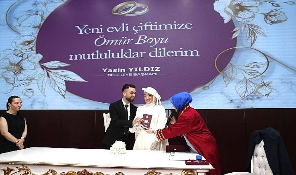 Bağcılar'da nikah masasında 05.05.2025 yoğunluğu