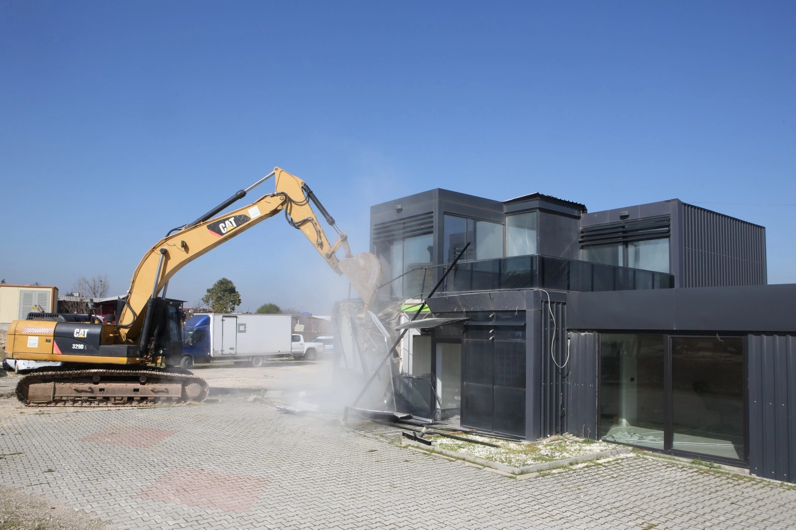 Bursa Nil&uuml;fer&rsquo;de ka&ccedil;ak yapılara ge&ccedil;it yok!