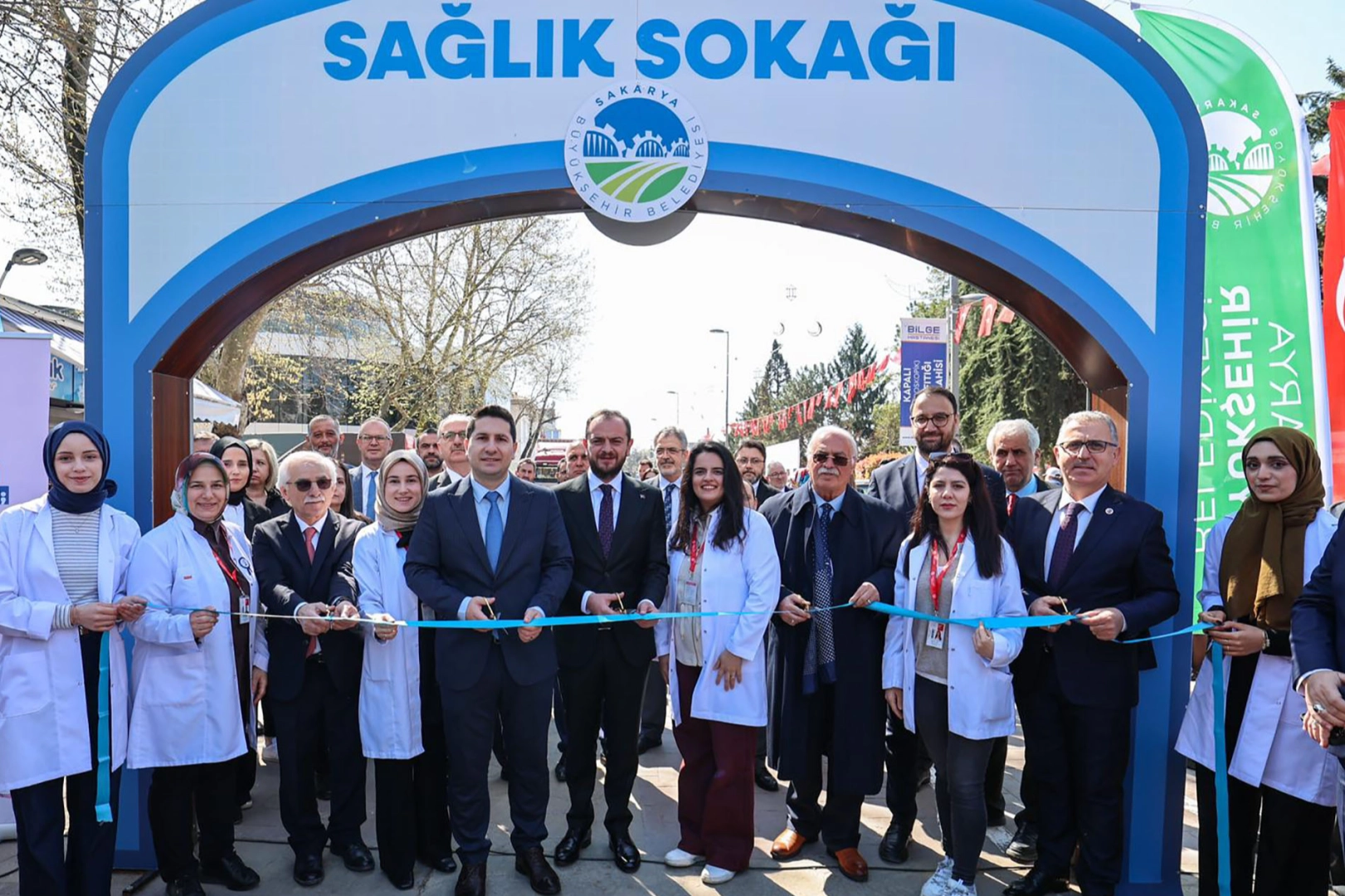Sakarya&rsquo;nın merkezine Sağlık Sokağı a&ccedil;ıldı