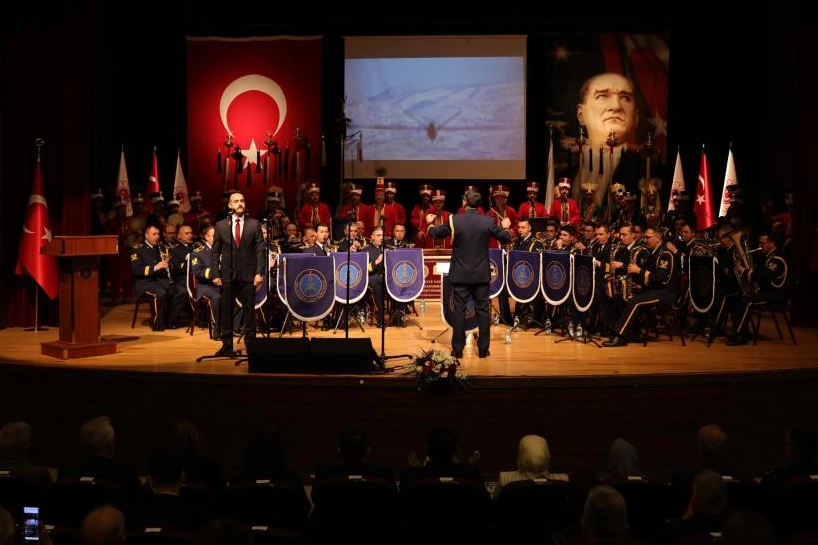 K&uuml;tahya&rsquo;da İstiklale giden yolda T&uuml;rkiye şehitlerini anıldı