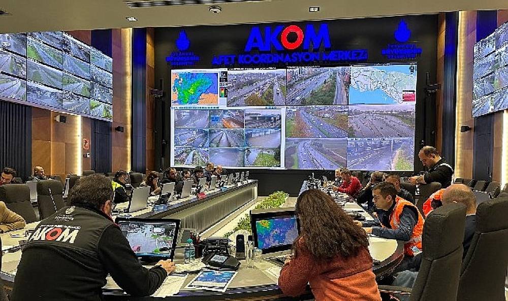 AKOM'dan sağanak yağış uyarısı: İBB ekipleri teyakkuzda