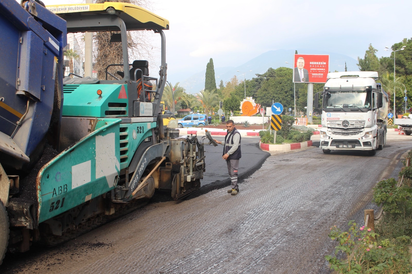 Antalya'da B&uuml;y&uuml;kşehir'den Finike&rsquo;ye ulaşım dokunuşu
