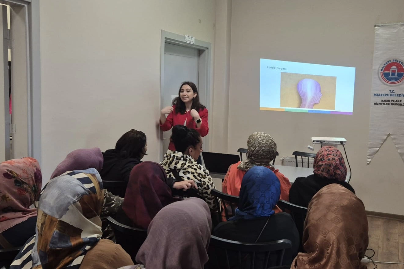 İstanbul Maltepe'de kadın sağlığı i&ccedil;in farkındalıklar s&uuml;r&uuml;yor