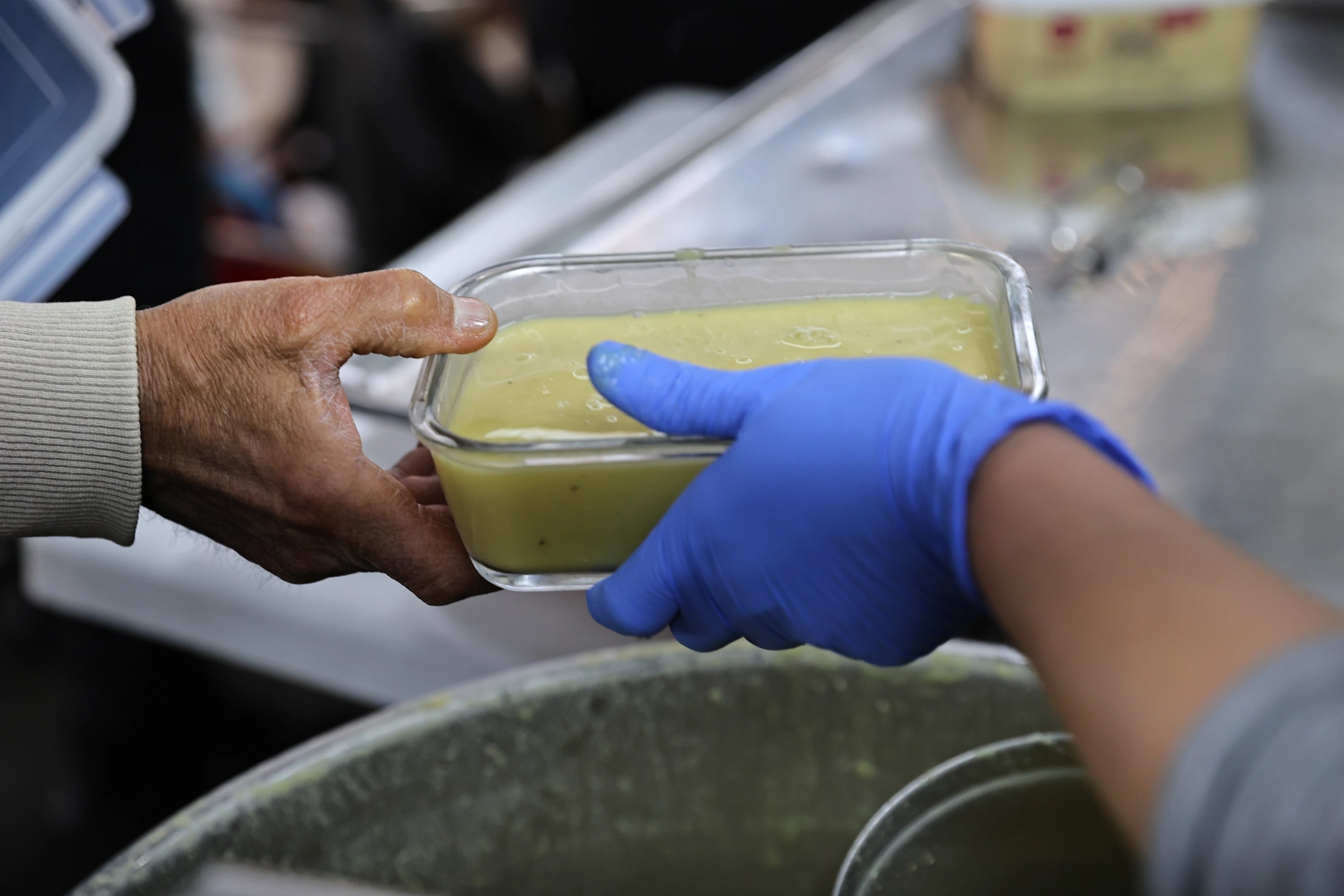 Antalya Mobil Aşevi Kepez&rsquo;de ikramda bulundu