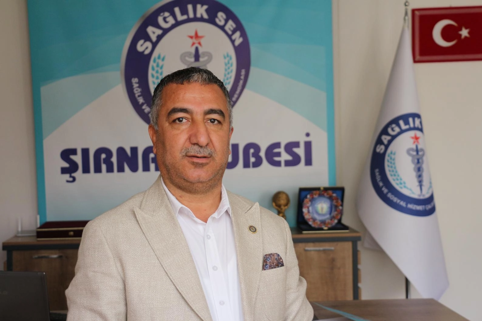 Sağlık-Sen Şırnak'tan 'g&ouml;&ccedil;' mesajı