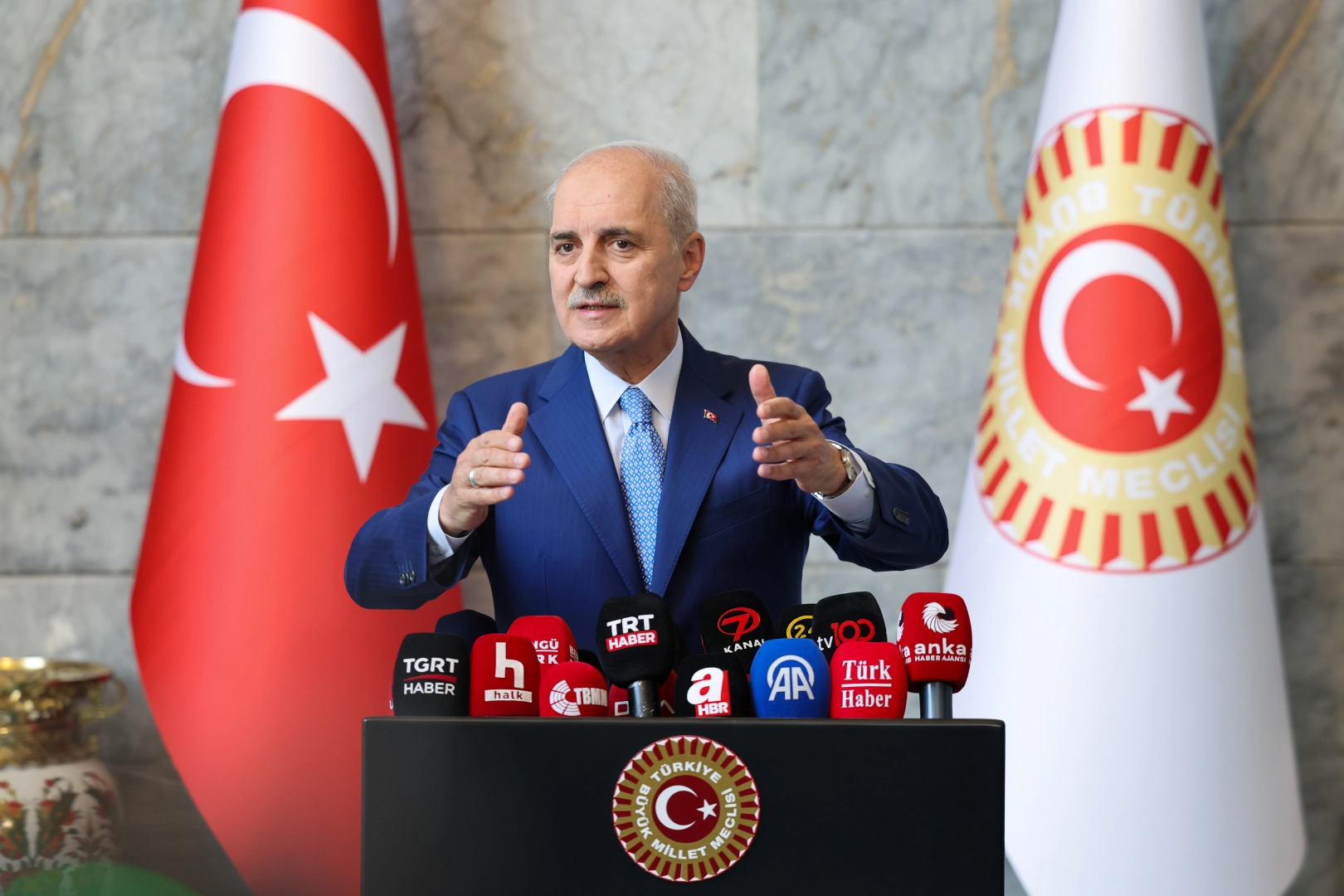 Kurtulmuş: Mill&icirc; iradeyi her şeyin &uuml;st&uuml;nde tutacağız