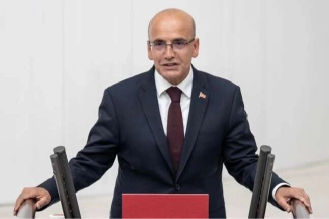 Bakan Şimşek: Cari a&ccedil;ıkta kadameli gerileme bekleniyor
