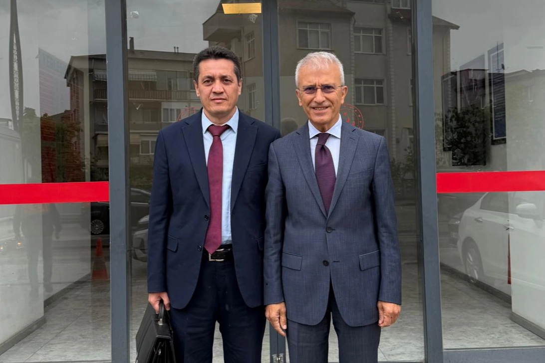 H&uuml;rriyet&ccedil;i Sağlık-Sen&rsquo;den g&uuml;venlik g&ouml;revlilerinin sorunları i&ccedil;in Bakanlığa başvuru
