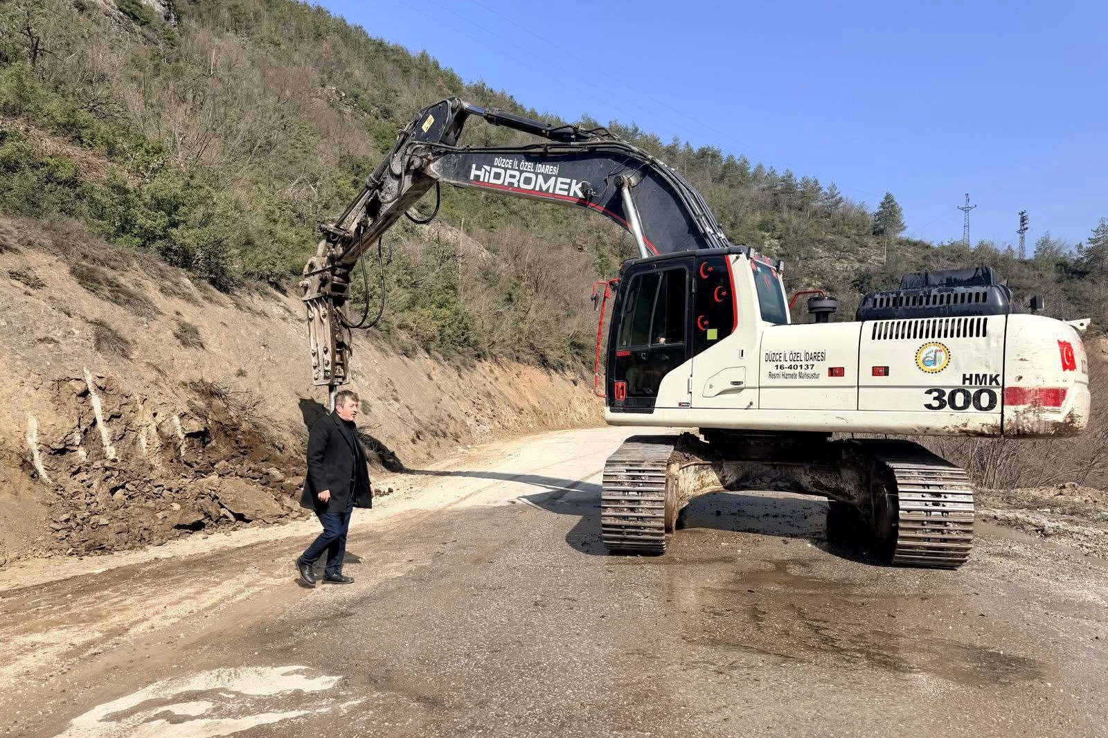 Yığılca&ndash;Yedig&ouml;ller yolunda genişletme &ccedil;alışmaları s&uuml;r&uuml;yor