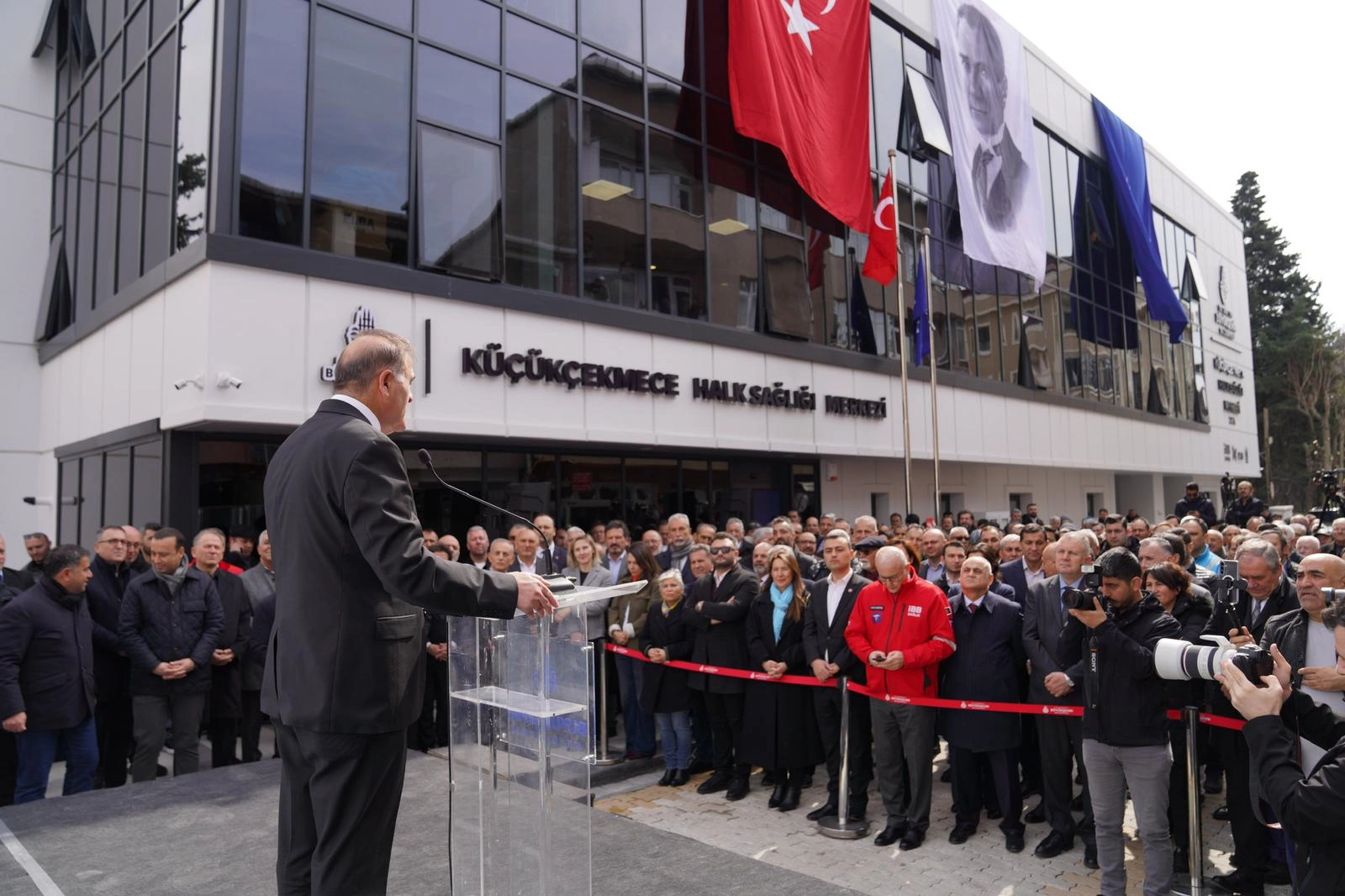 İstanbul K&uuml;&ccedil;&uuml;k&ccedil;ekmece'ye sağlık yatırımı
