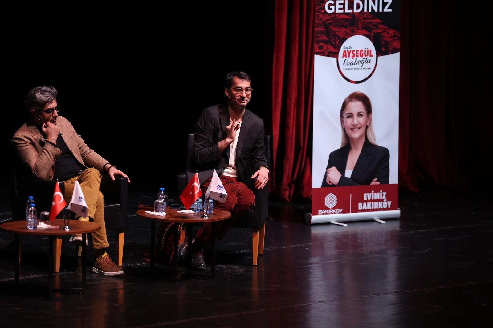 İstanbul Bakırk&ouml;y'de 'Onlar' memleketi konuştu