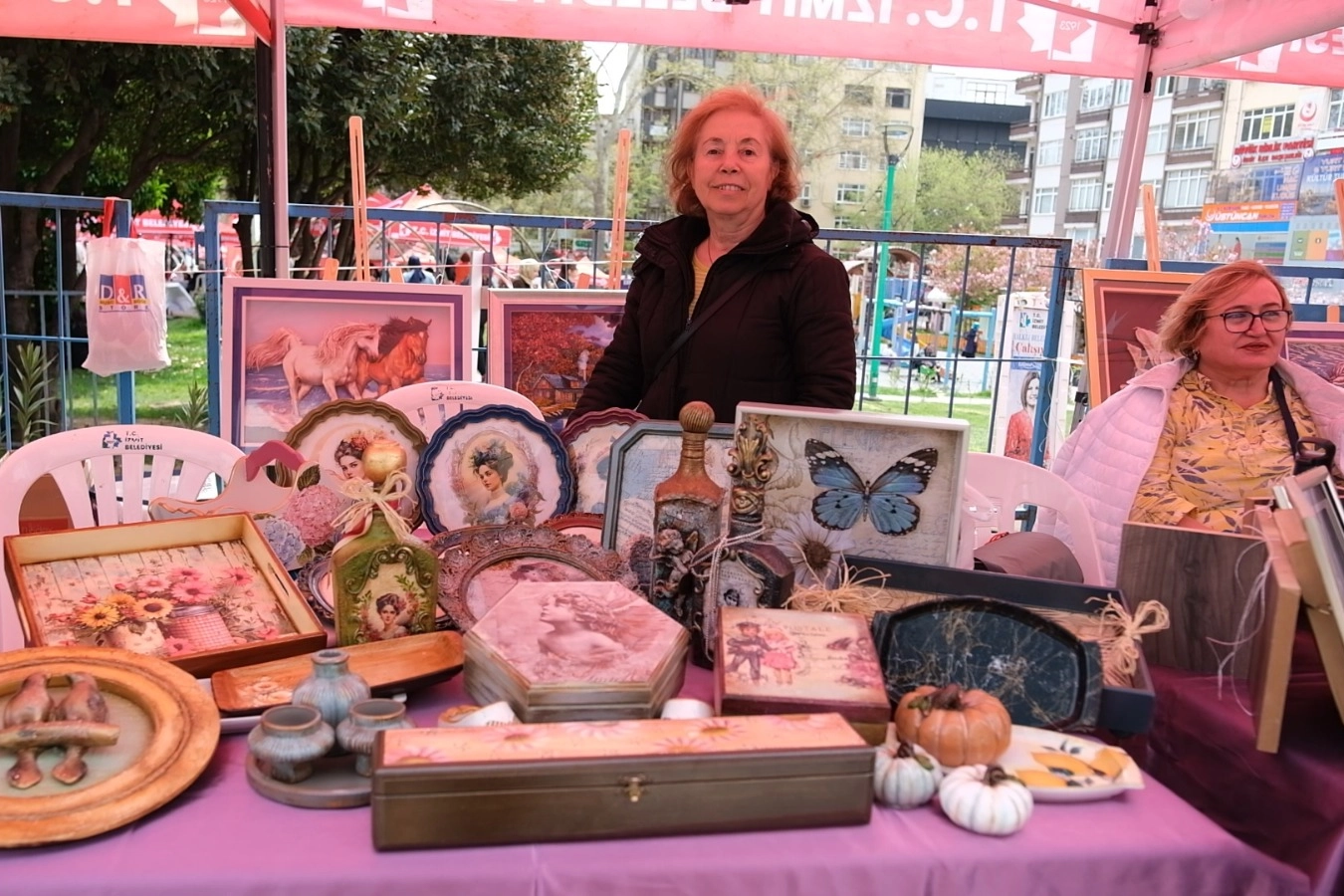 D&uuml;nya Sanat G&uuml;n&uuml; İzmit&rsquo;te coşkuyla başladı