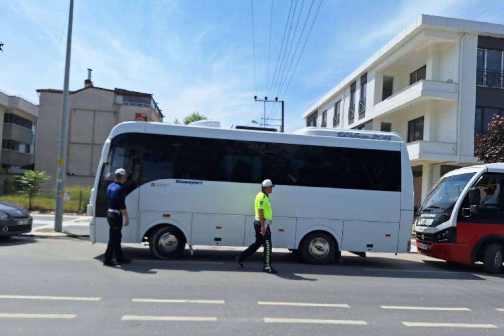 Düzce'de zabıta ve polis ortak uygulama yaptı