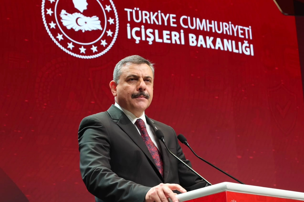Bakan &Ccedil;ift&ccedil;i: &Ccedil;ete elebaşları nereye ka&ccedil;arsa ka&ccedil;sın, adalete teslim ediyoruz