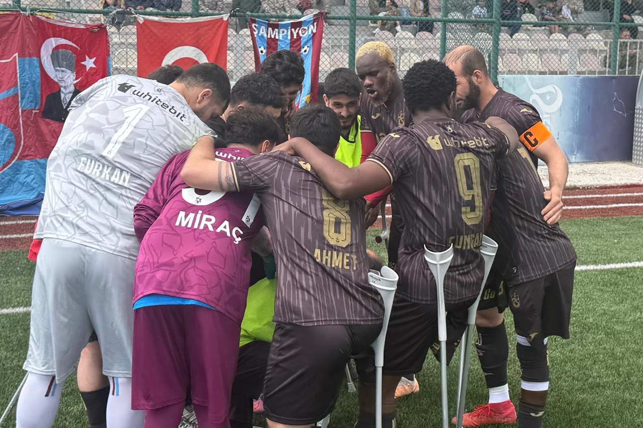 Trabzon Ampute Futbol Takımı &uuml;&ccedil;&uuml;nc&uuml;l&uuml;ğ&uuml; garantiledi