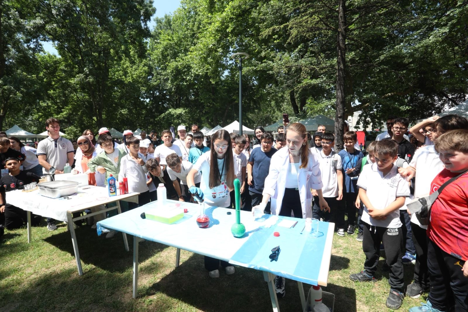 Bursa İneg&ouml;l&rsquo;de T&uuml;bitak 4006-C Bilim Festivali coşkusu