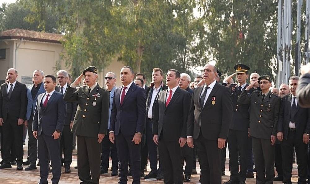 Torbalı'da &Ccedil;anakkale Zaferi'nin  111. yılı &ccedil;elenk t&ouml;reniyle anıldı