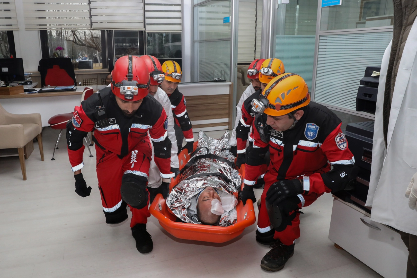 BUSKİ'den ger&ccedil;eği aratmayan tatbikat