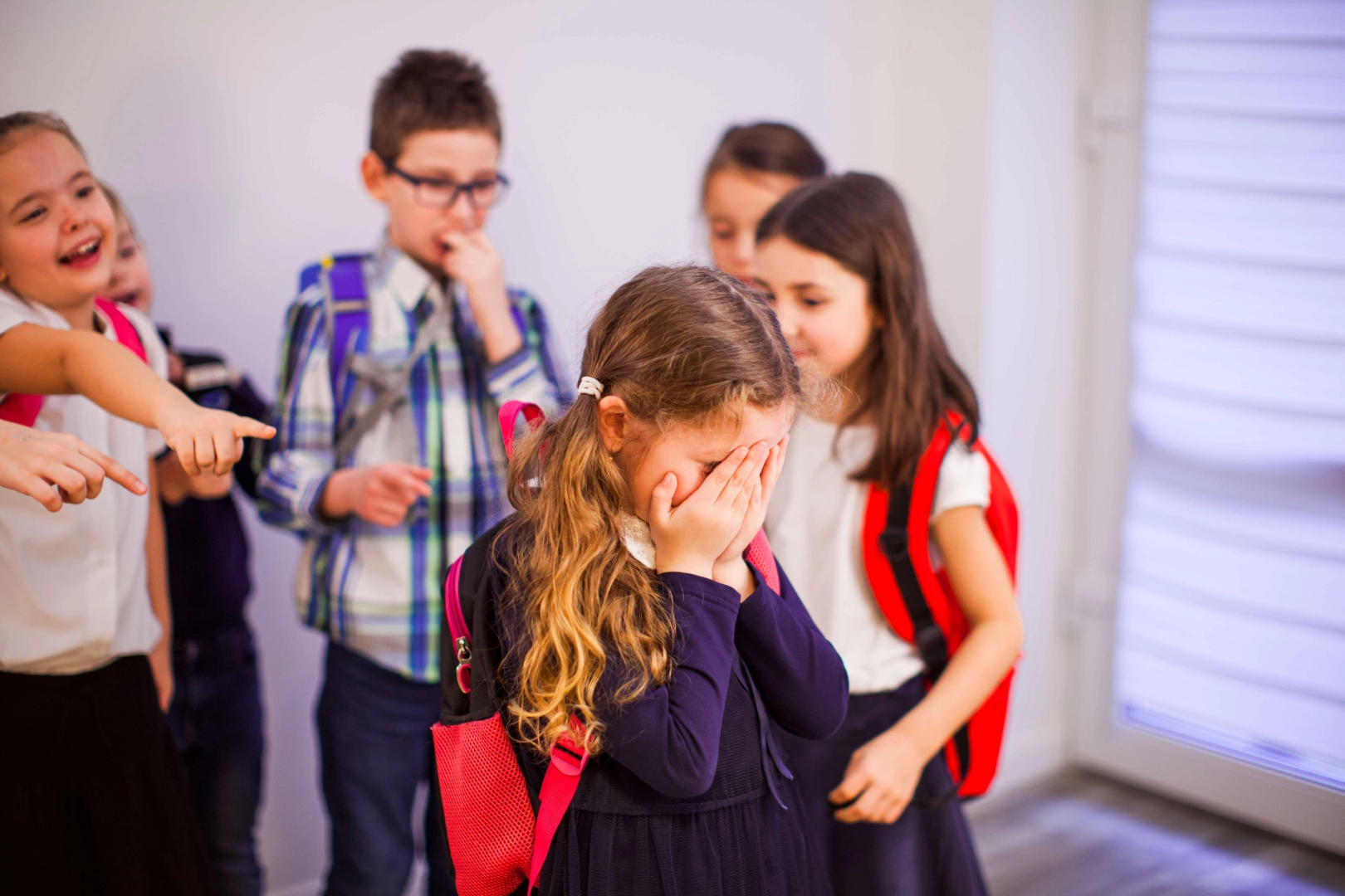 Akran zorbalığının temeli &ccedil;oğu zaman evde atılıyor