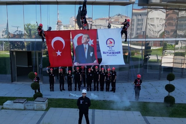 Denizli'de nefes kesen g&ouml;steri