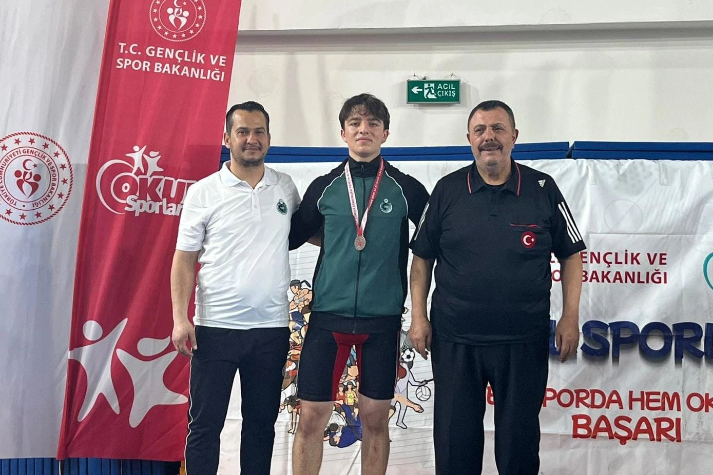 Halter ve g&uuml;reşte Karatay r&uuml;zgarı