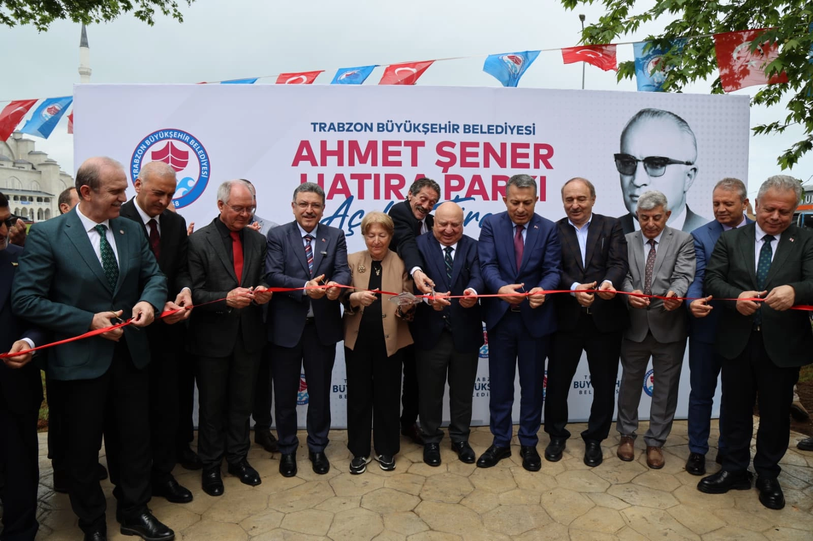 Trabzon&rsquo;da Ahmet Şener Hatıra Parkı a&ccedil;ıldı