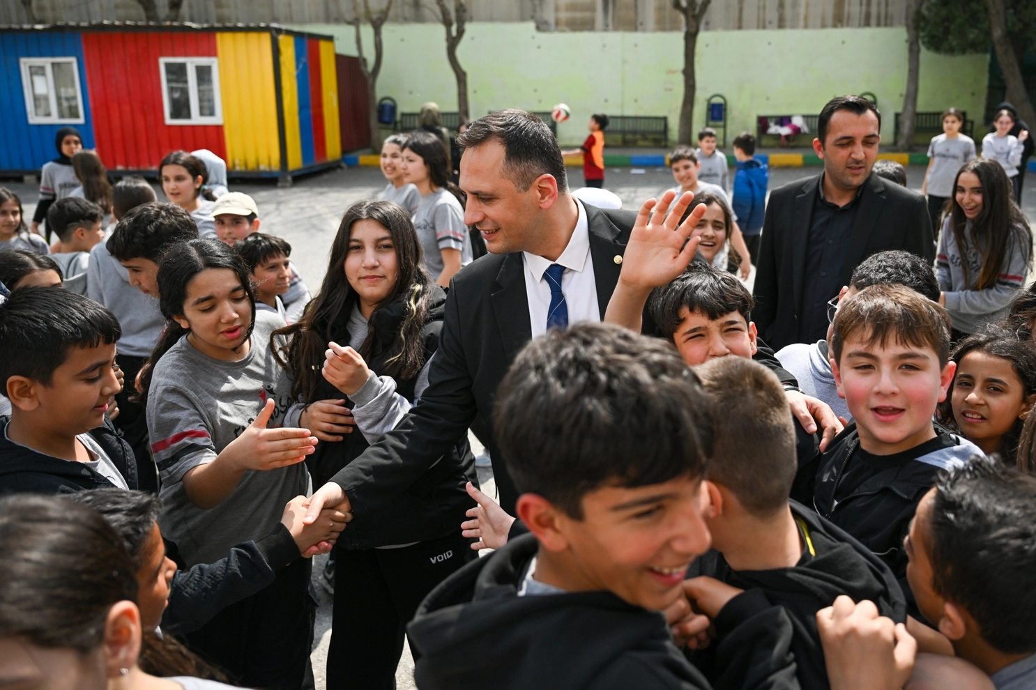 İzmir Bornova'da acıların g&ouml;lgesinde anlamlı ziyaret