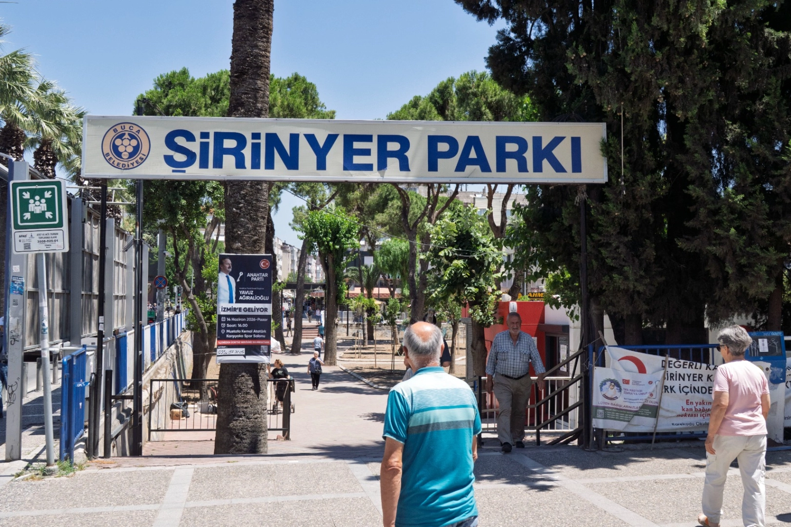 Kocaeli'de &ccedil;ocuklar &lsquo;Lemi Abi&rsquo; ile Karneval&rsquo;da buluştu