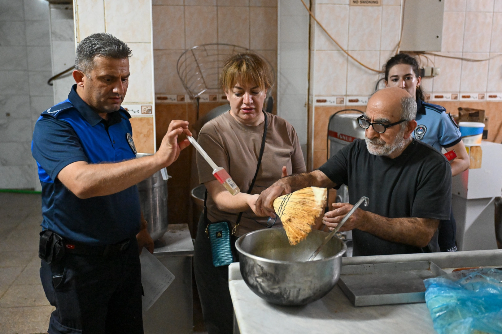 İzmir Bornova&rsquo;da fırınlara denetim