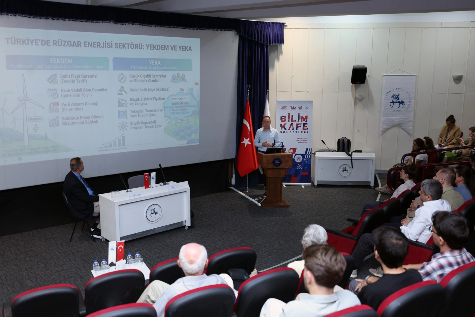 DE&Uuml;&rsquo;de Bilim Kafe Sohbetlerinde alternatif enerji konuşuldu