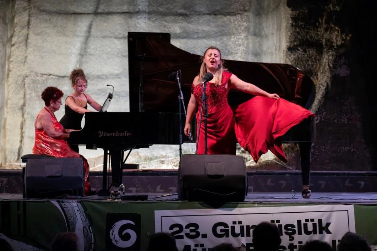 23. G&uuml;m&uuml;şl&uuml;k M&uuml;zik Festivali&rsquo;nde Antik Taş Ocağı&rsquo;nda İki Unutulmaz Konser
