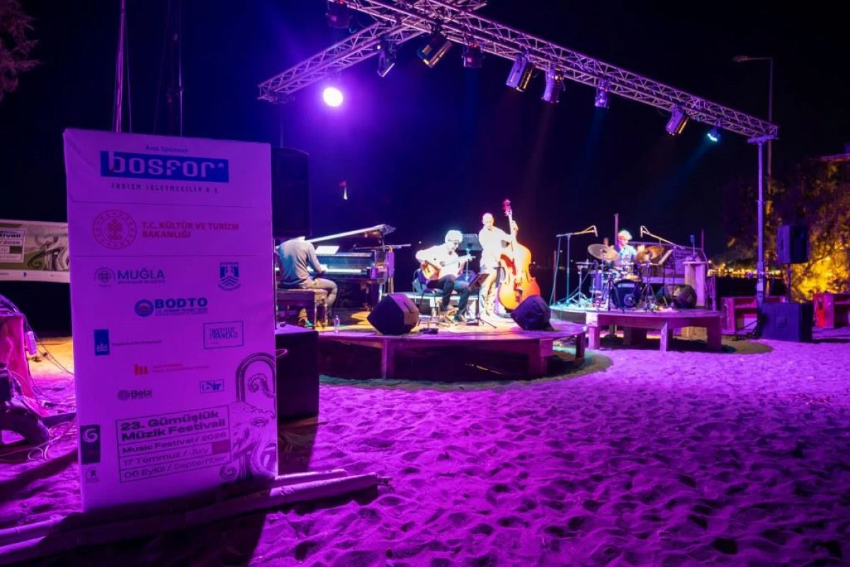 23. G&uuml;m&uuml;şl&uuml;k M&uuml;zik Festivali&rsquo;nde Caz R&uuml;zg&acirc;rı: Mehmet Polat Quartet&rsquo;ten Unutulmaz Gece