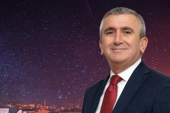 Tutuklanan bir CHP'li başkan daha uzaklaştırıldı... Ak&ccedil;akoca Belediye Başkanı g&ouml;revden uzaklaştırıldı!