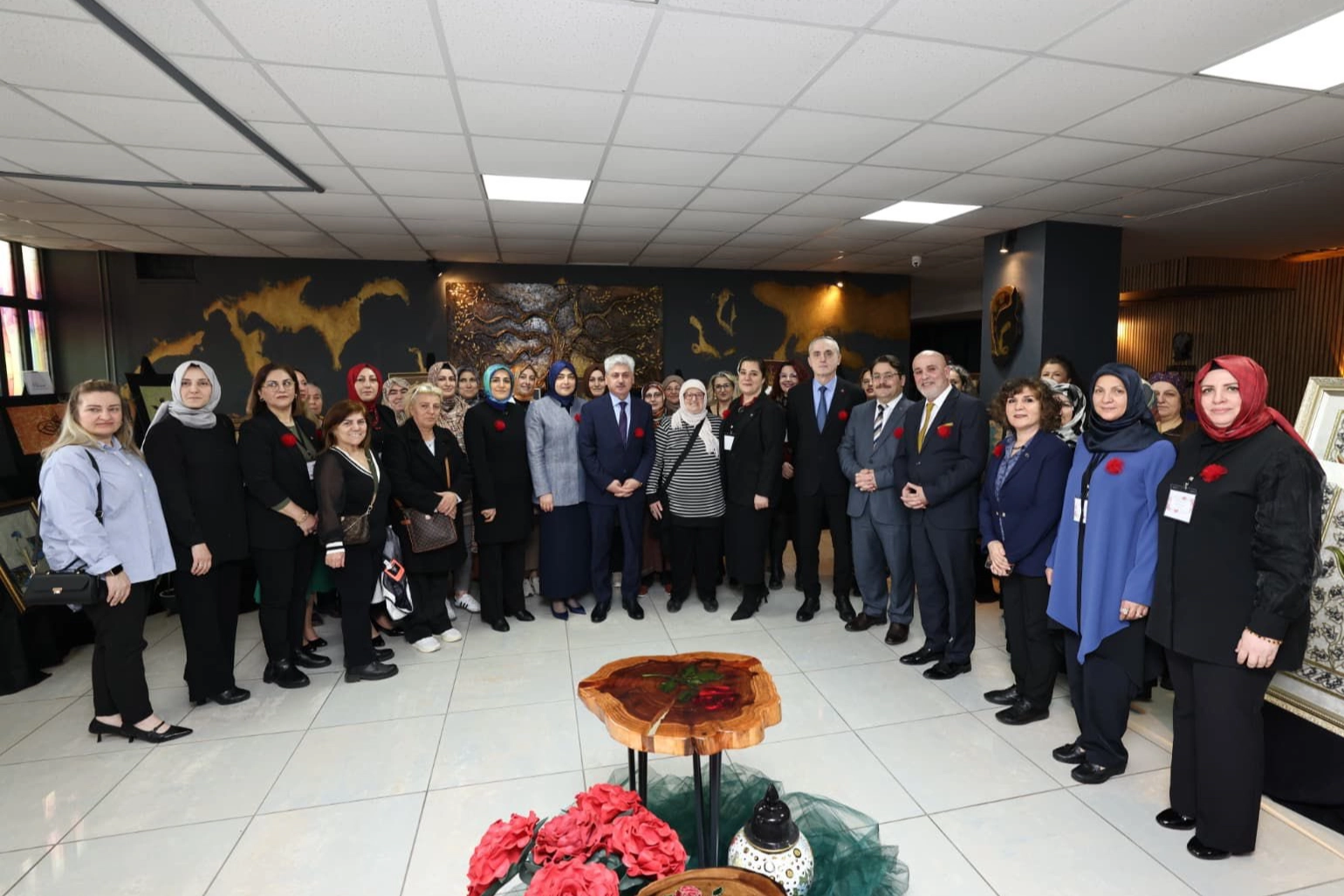 "Sanatın Diliyle Değerlerimiz&rdquo; sergisi a&ccedil;ıldı