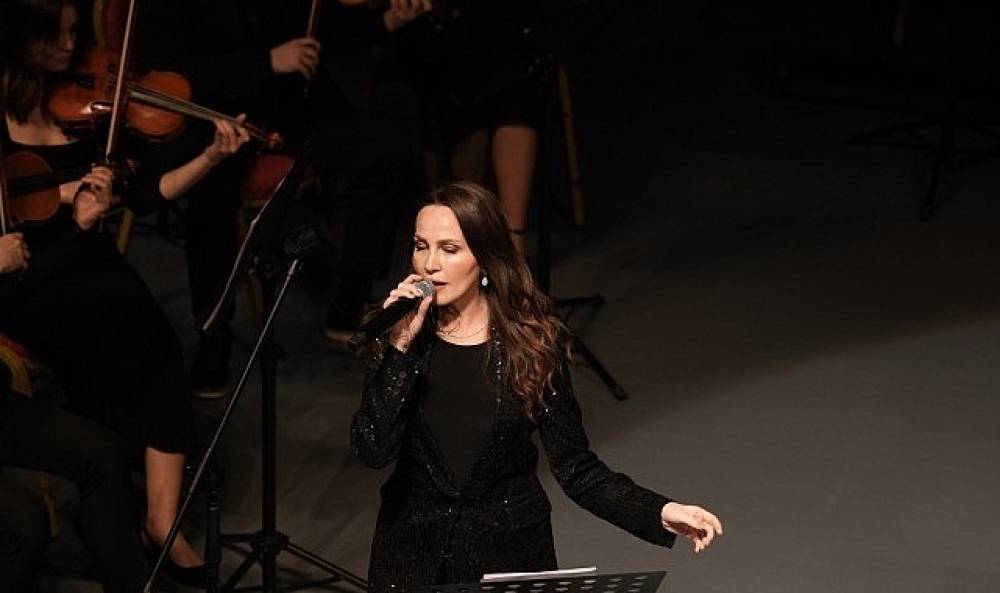 Dizi m&uuml;zikleri senfonik yorumla Gebzelileri mest etti