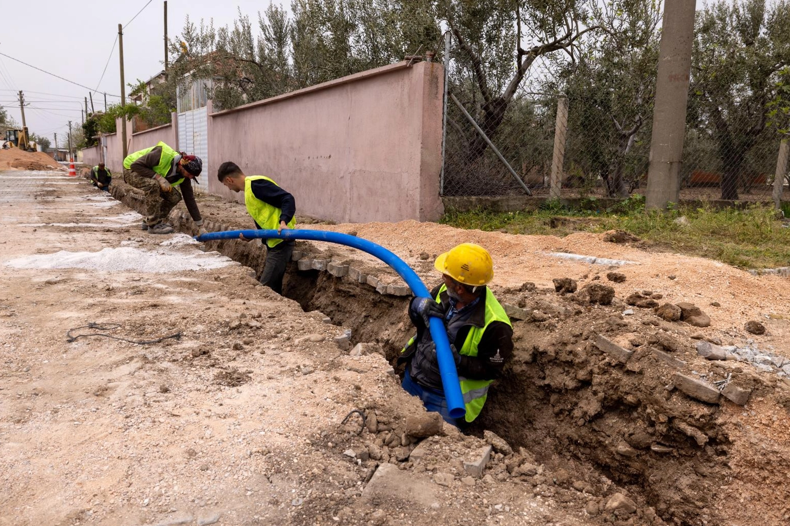 Bergama&rsquo;da 75 kilometrelik hatla su sorunu tarihe karışıyor
