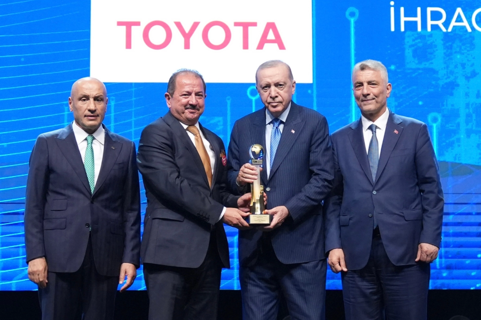 T&uuml;rkiye&rsquo;de &uuml;retiyor, d&uuml;nyaya ihra&ccedil; ediyor