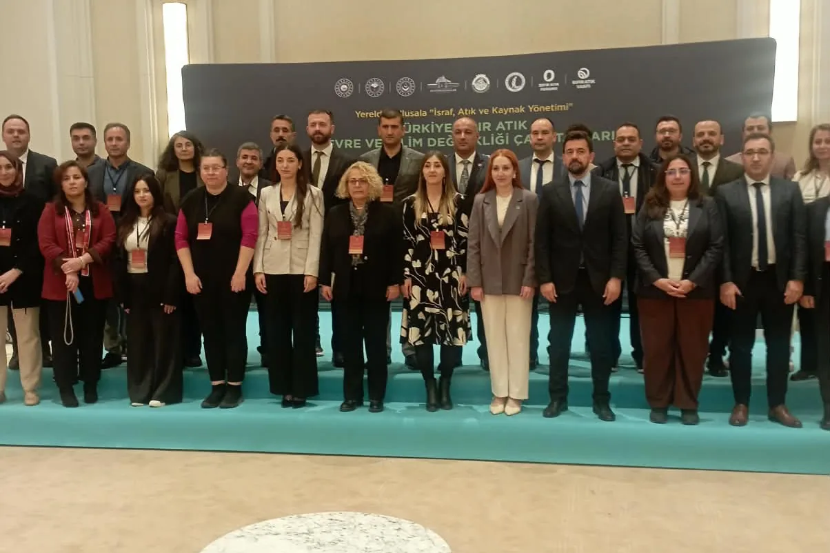 Eber G&ouml;l&uuml; i&ccedil;in &uuml;&ccedil; kritik proje