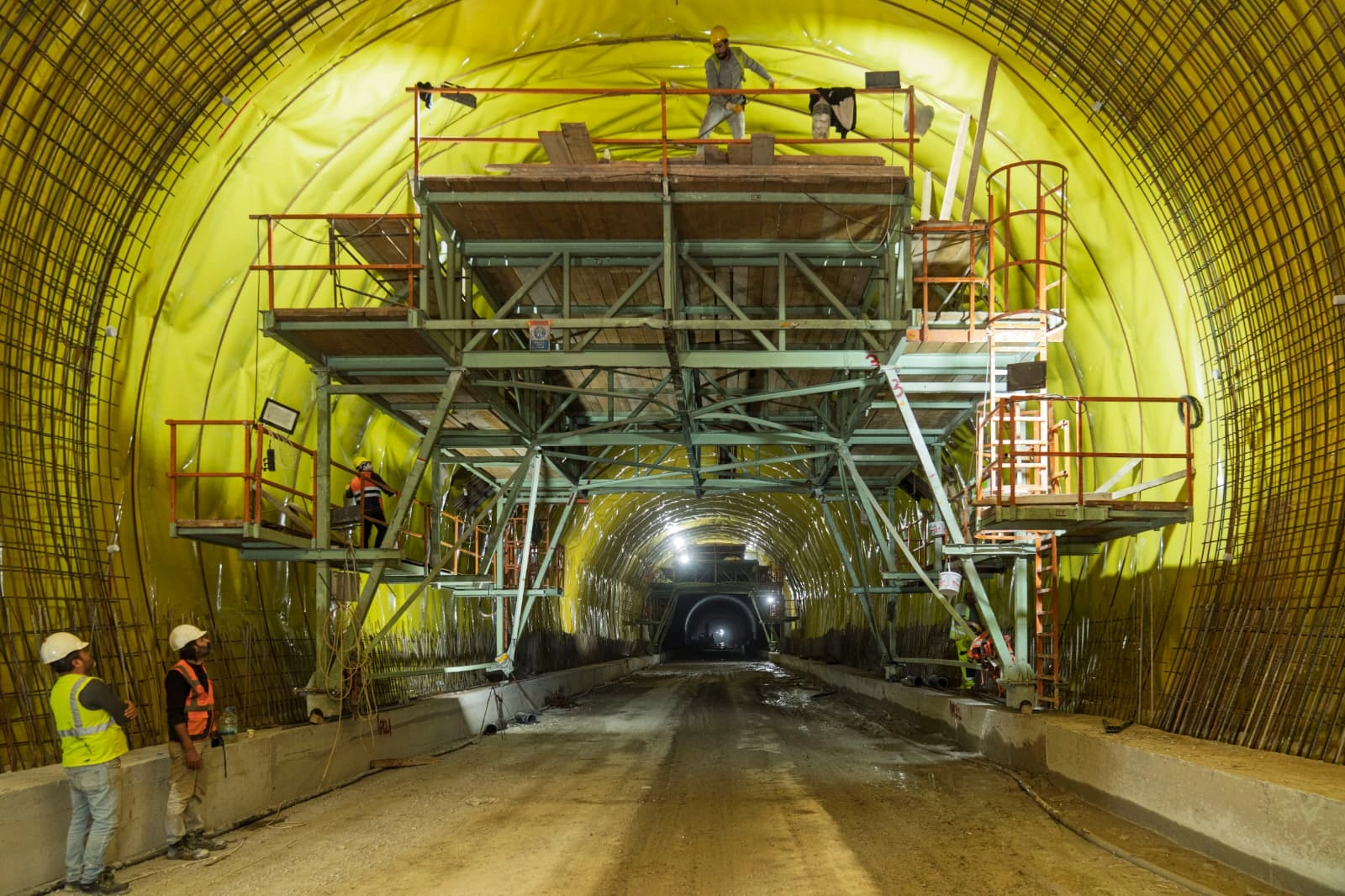 İzmir'de Onat T&uuml;neli&rsquo;nde &ccedil;alışmalar tam gaz