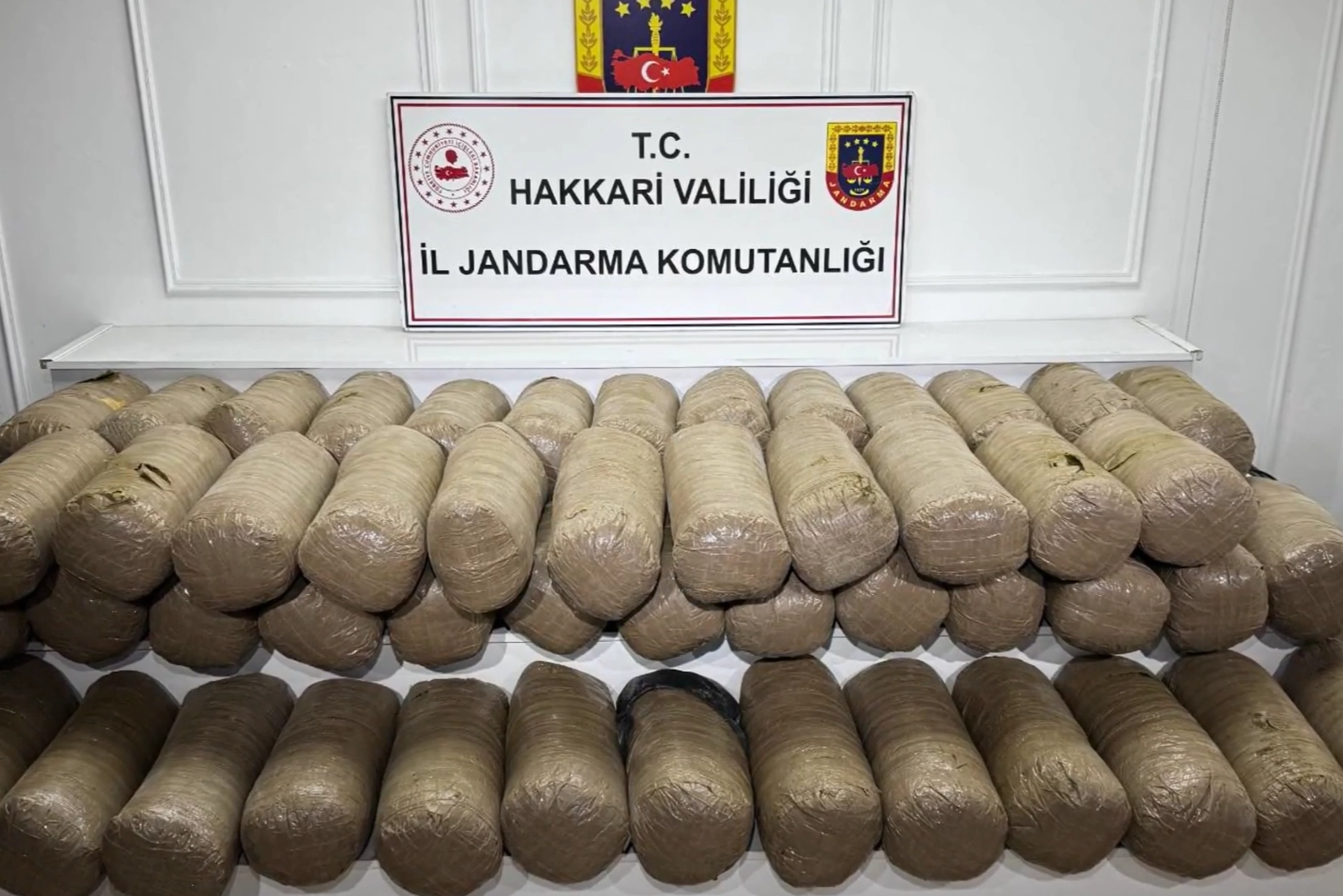 Hakkari'de 503 kilo esrar ele ge&ccedil;irildi