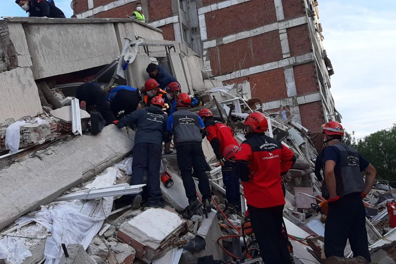 30 Ekim&rsquo;in kahramanları İzmir'deki o g&uuml;n&uuml; unutamıyor!
