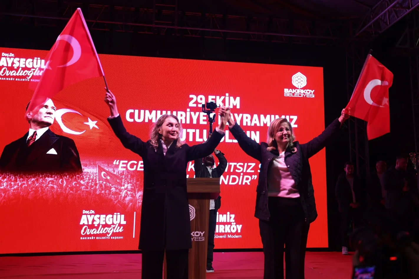 Bakırk&ouml;y'de binler Fener Alayı'nda buluştu