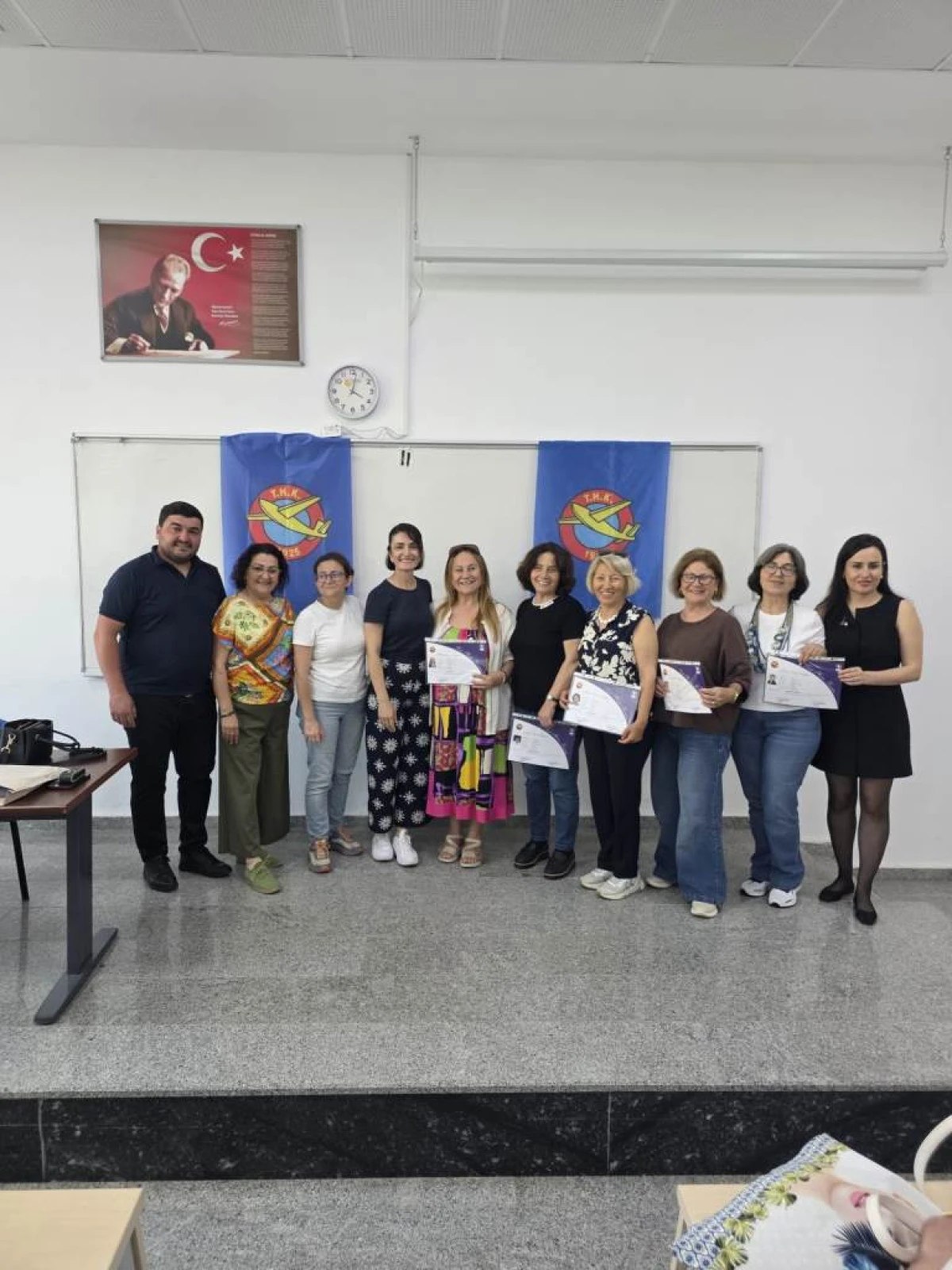 ALK&Uuml; Tazelenme &Uuml;niversitesi&rsquo;nde Model U&ccedil;ak Heyecanı: 130 &Ccedil;ınar Sertifikalarını Aldı