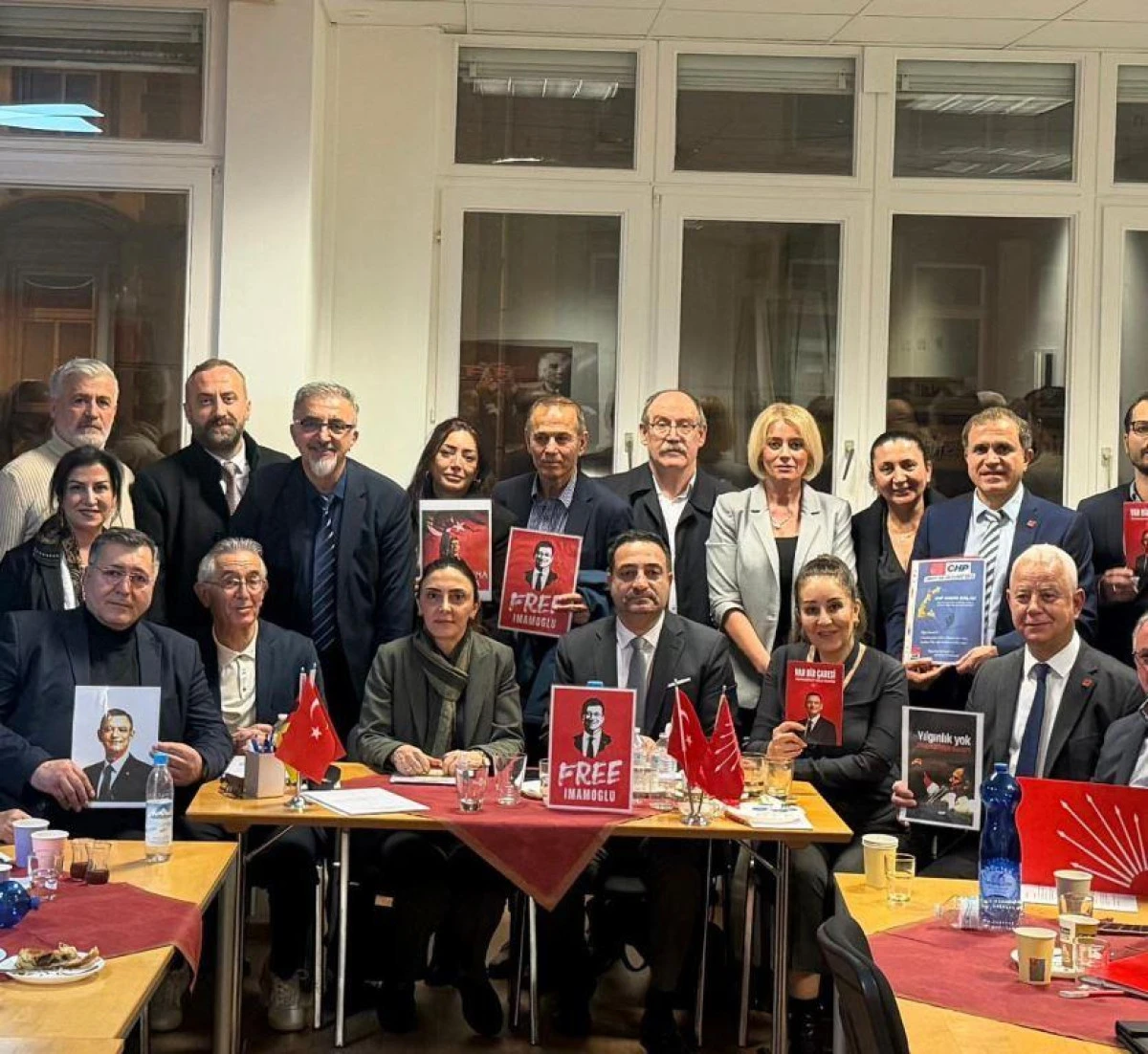 ALTACA KAYIŞOĞLU&rsquo;NDAN ALMANYA&rsquo;DA İSLAMOFOBİ VE &Ccedil;İFTE VATANDAŞLIK VURGUSU 