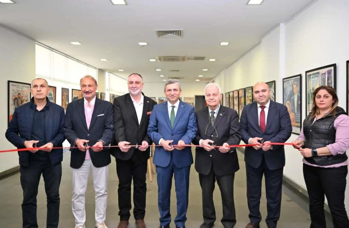 Antalya&rsquo;da Nostalji R&uuml;zgarı: Yeşil&ccedil;am Film Afişleri Sergisi Kapılarını A&ccedil;tı