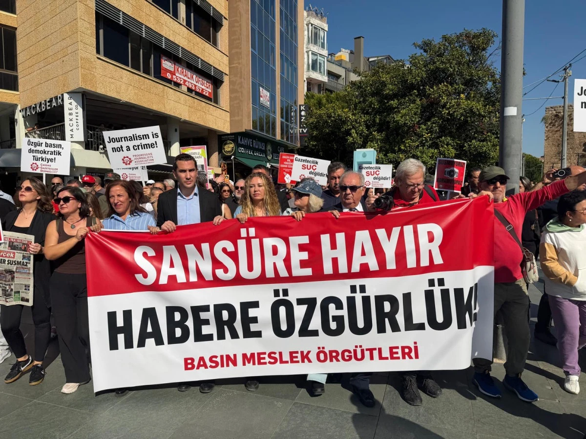 Antalya'dan Sans&uuml;re ve Baskılara Karşı G&uuml;&ccedil;l&uuml; Haykırış: "&Ouml;zg&uuml;r Basın Susturulamaz!"